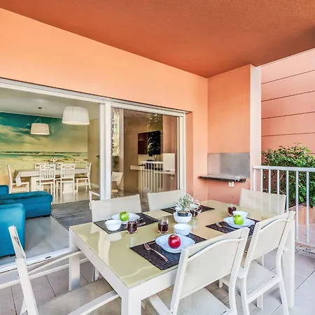 Lux Rocha By Interhome